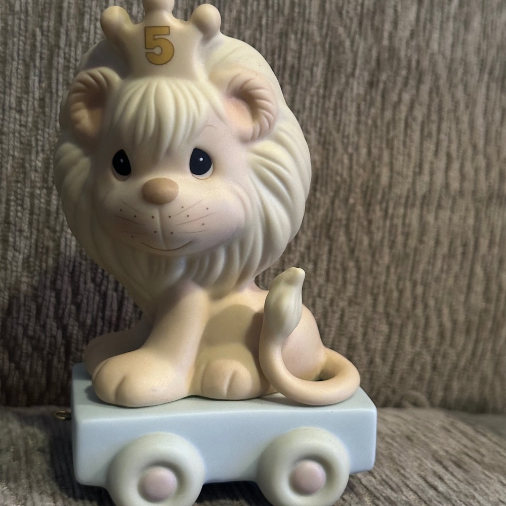 Precious Moments "This Day is Something to Roar About" 1985